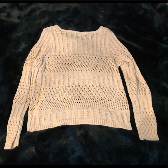 Open Knit Sweater 💛 - Picture 3 of 3